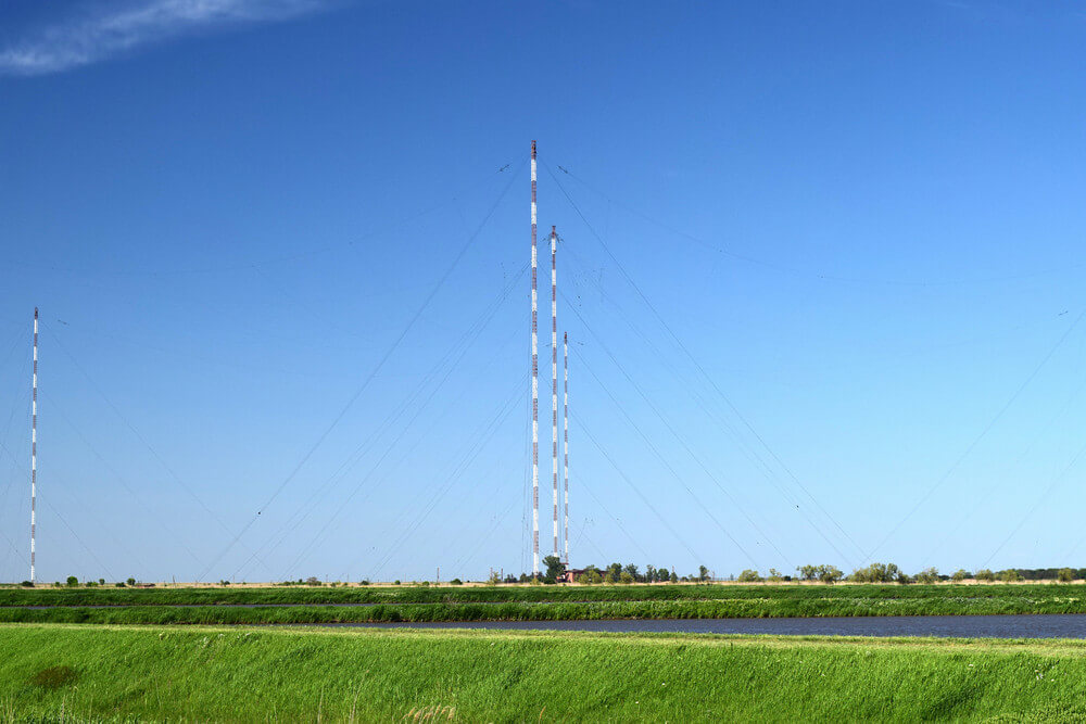 What You Need to Know About Cell Towering Services