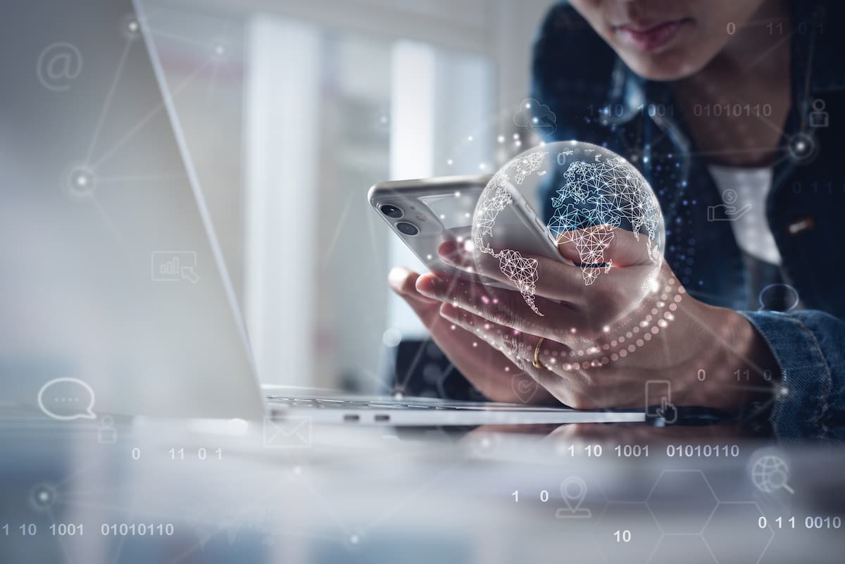 Peering: Conectando dispositivos y redes para una comunicación global e interconexión eficiente en la era digital.