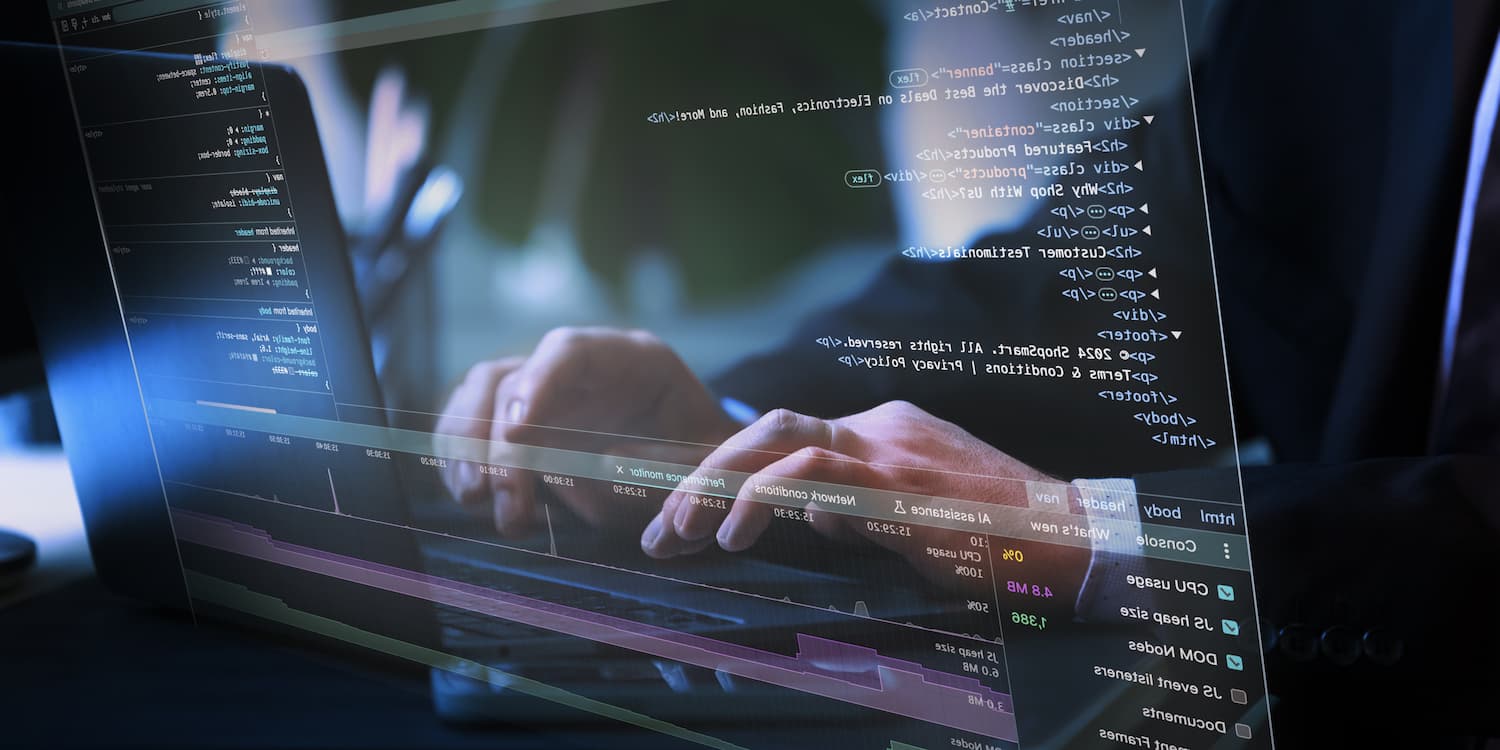 Una persona con traje utiliza una computadora conectada a Internet.