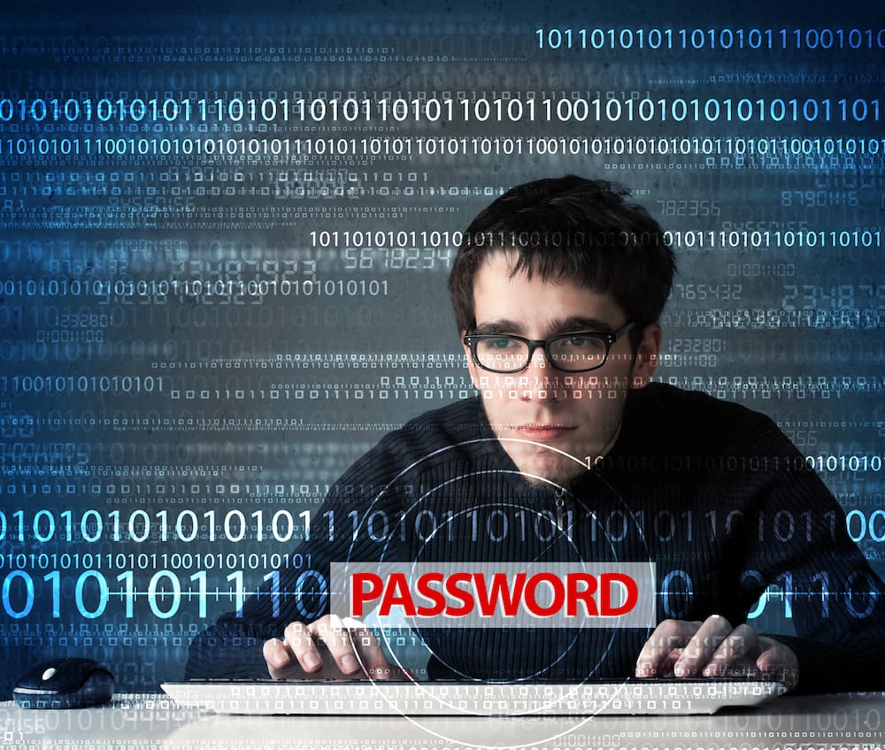 Imagen que ilustra el concepto de contraseña, con un candado y un teclado, simbolizando la seguridad en línea y phishing